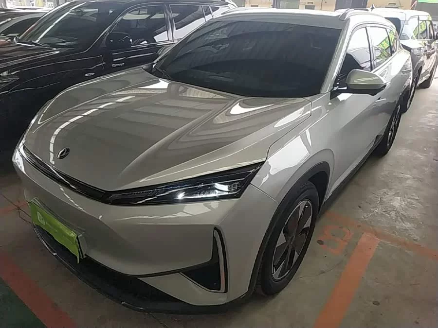 Dongfeng L7