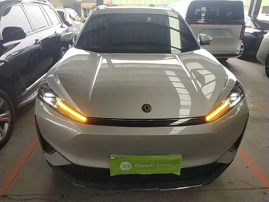 Dongfeng L7