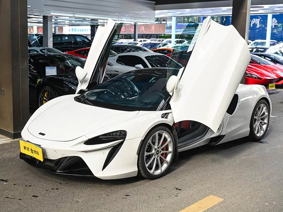 McLaren Artura