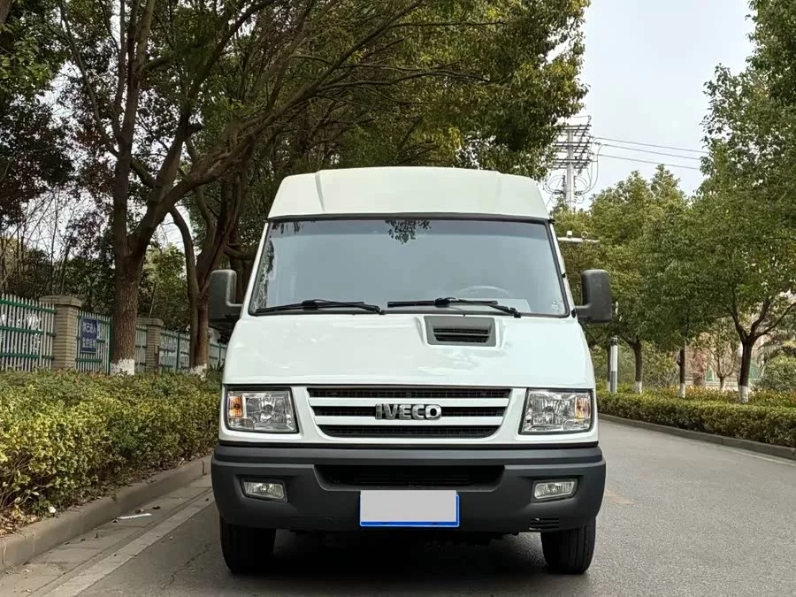 Iveco proud