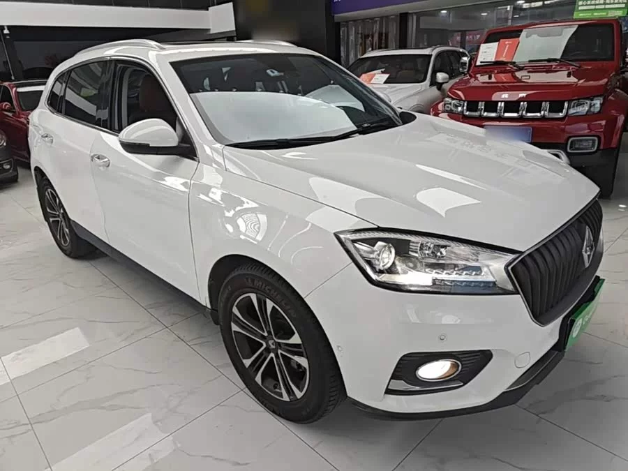 Borgward BX7