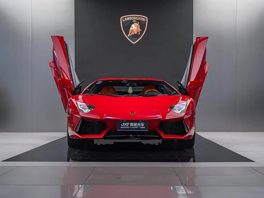 Lamborghini Aventador