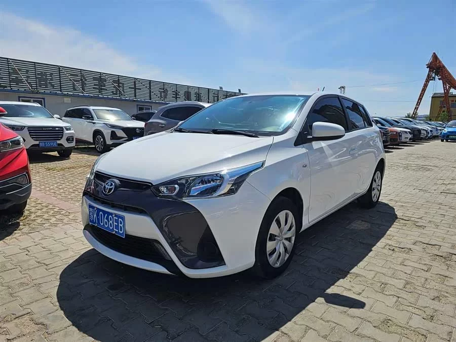 Toyota YARiS L