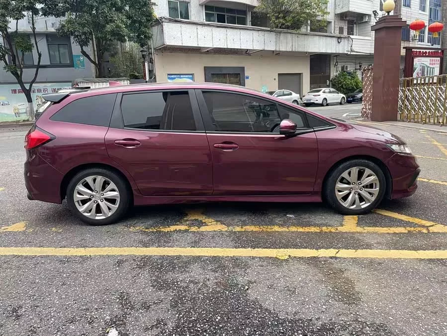 Honda Jade