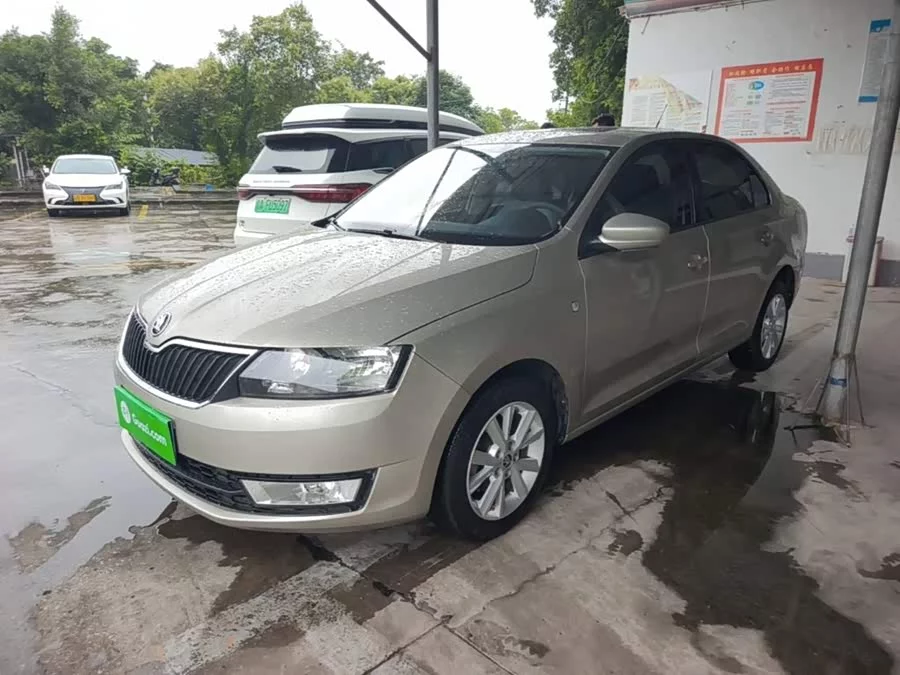 Skoda Rapid