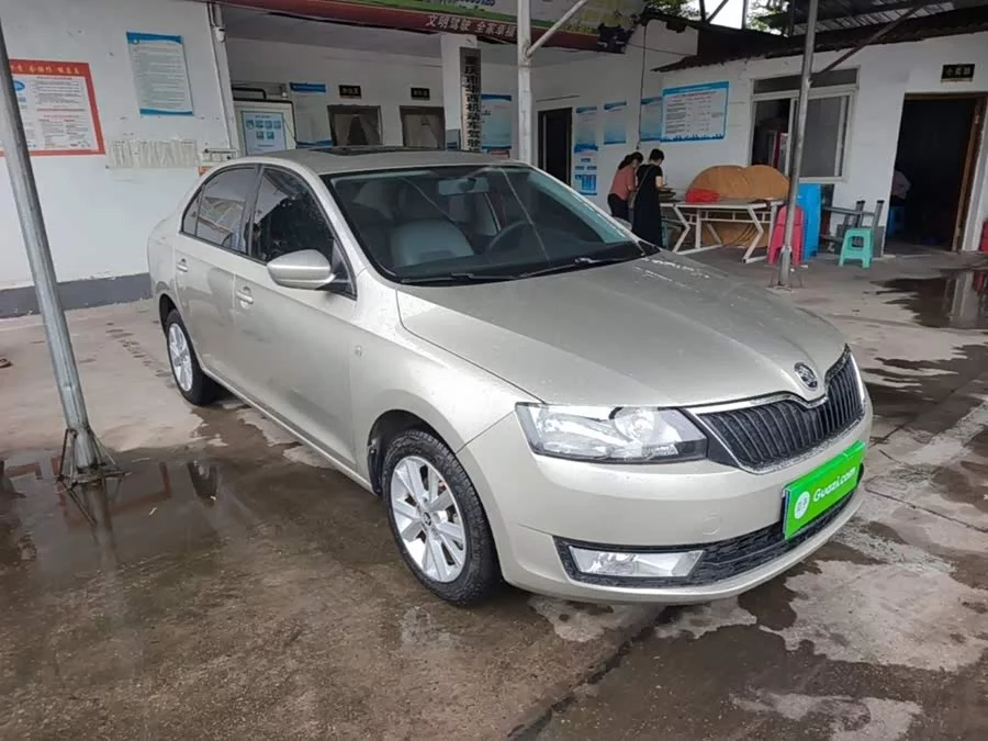 Skoda Rapid