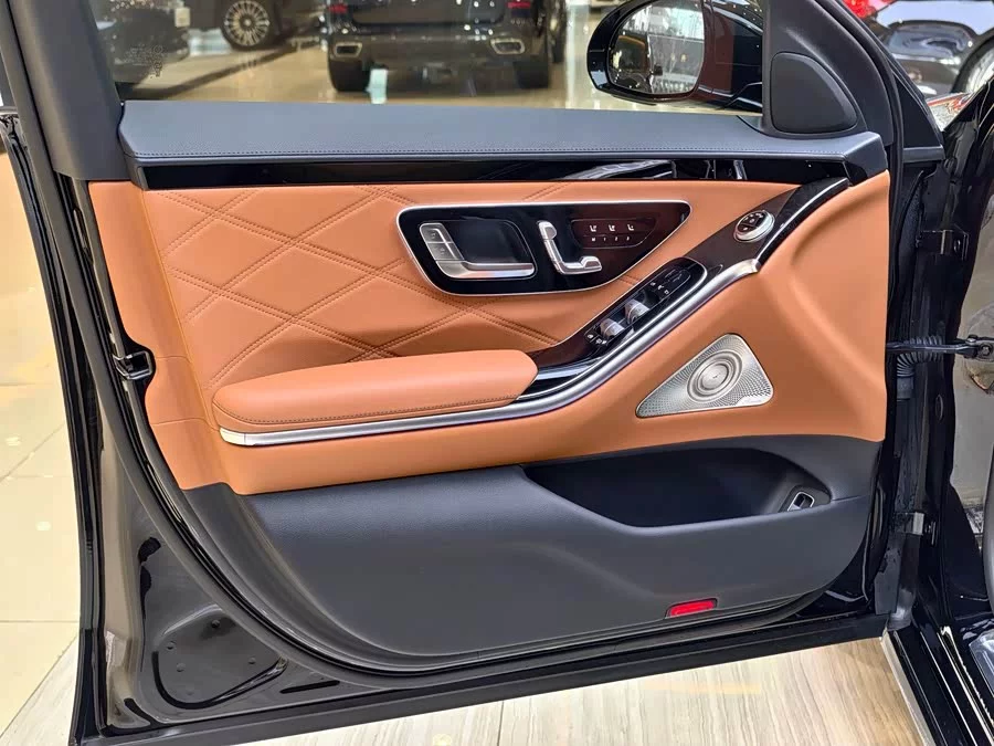 Mercedes Benz Maybach S-Class