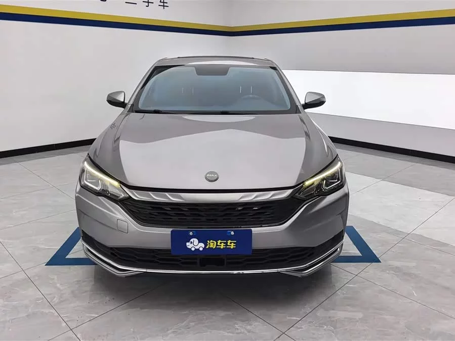 Dongfeng Yixuan MAX