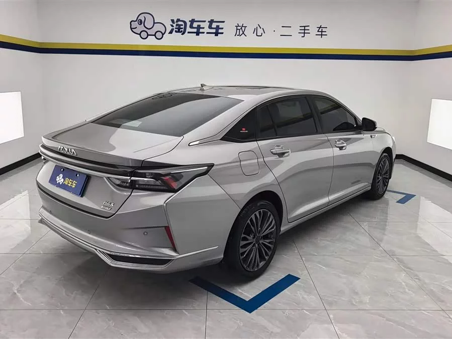 Dongfeng Yixuan MAX