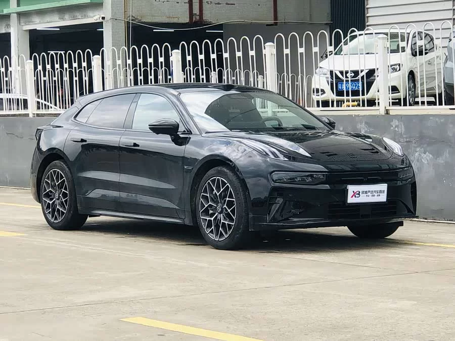 Zeekr 001