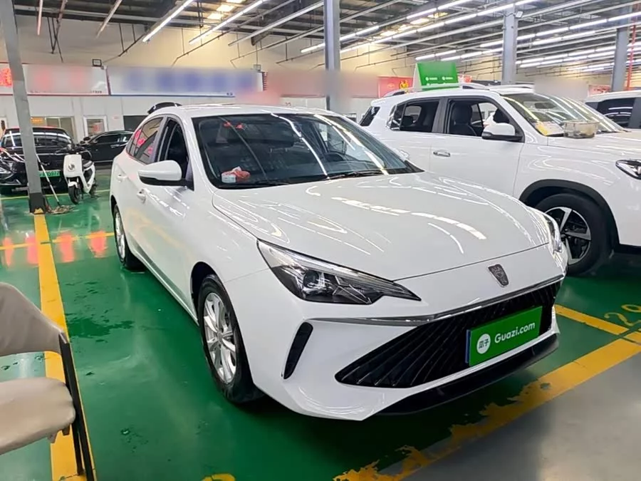 Roewe i5