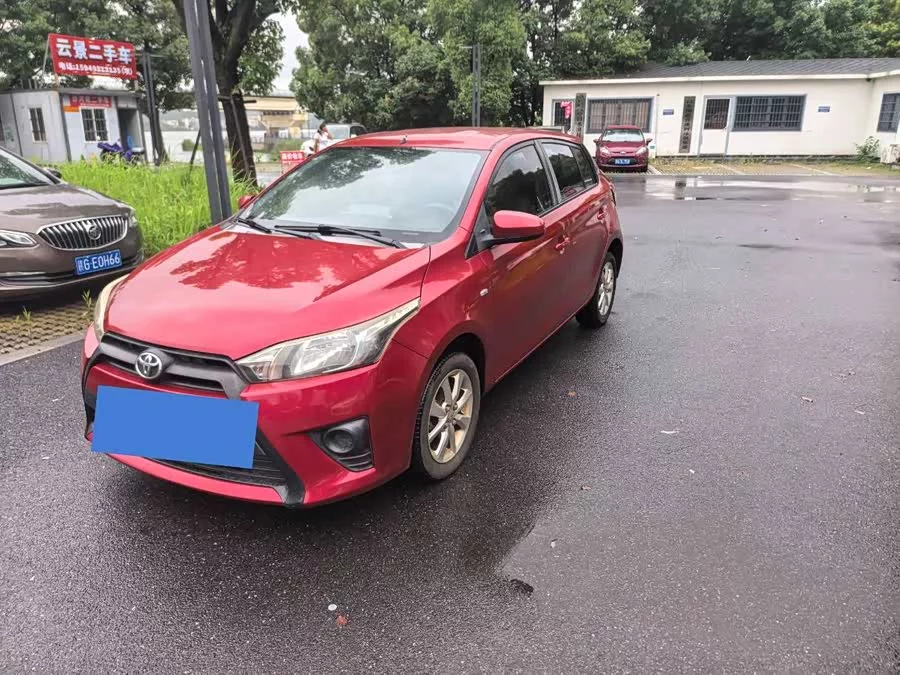 Toyota YARiS L