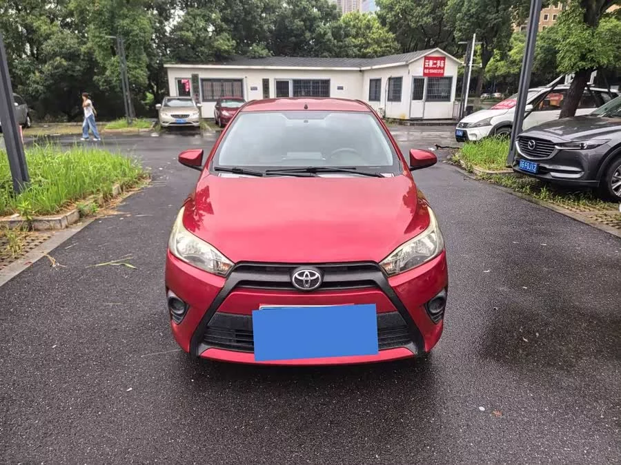 Toyota YARiS L