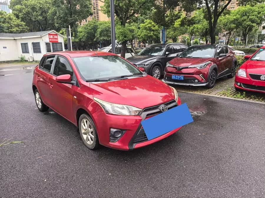 Toyota YARiS L