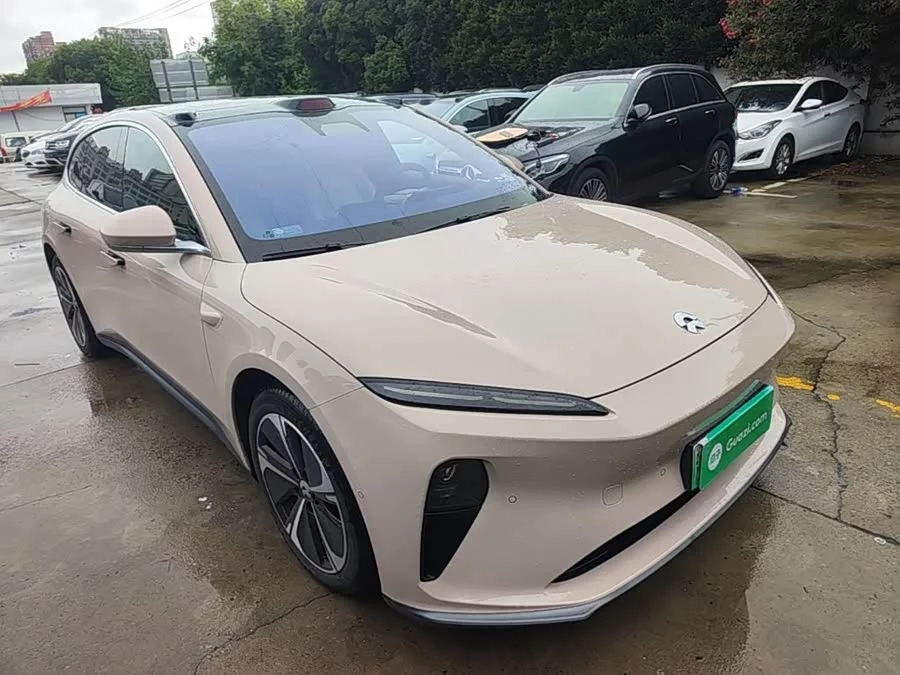 NIO ET5T