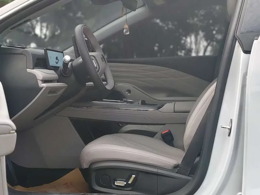 Geely Galaxy Star 8