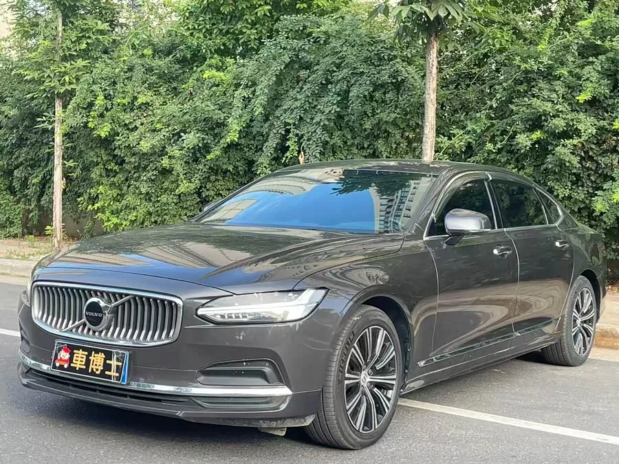 Volvo S90