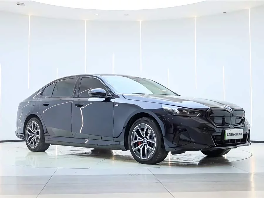 BMW i5
