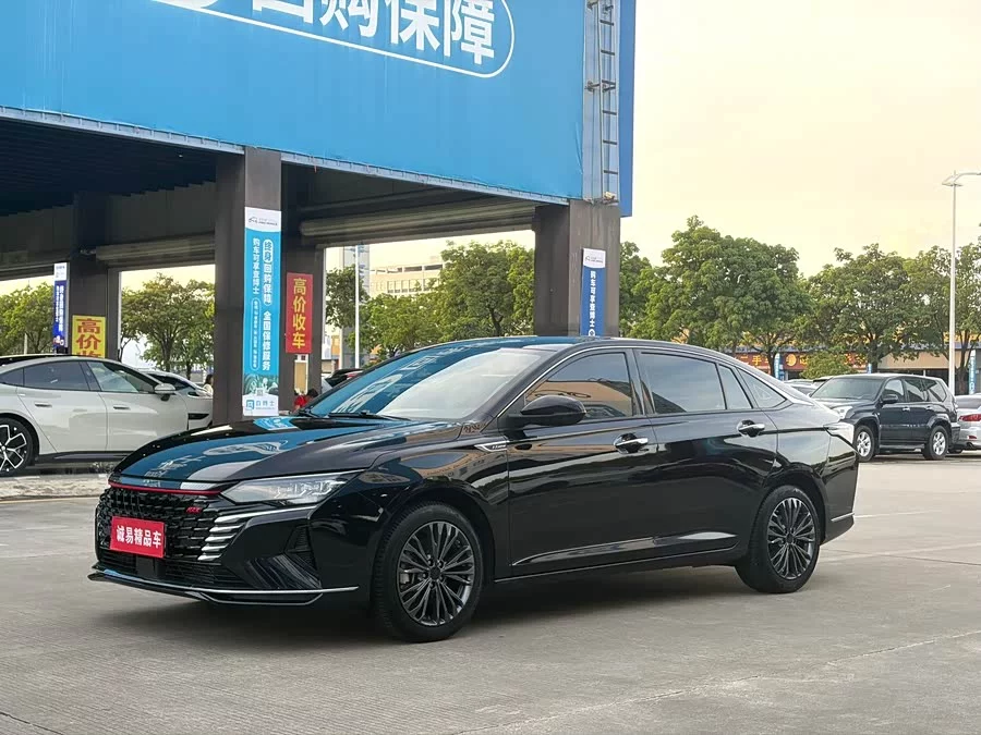 Dongfeng Yixuan MAX