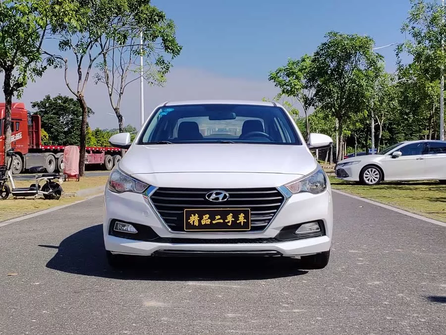 Hyundai Elantra / Celesta