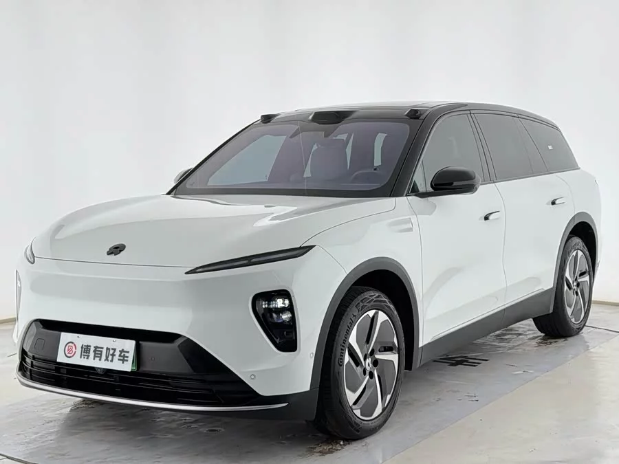 NIO ES8