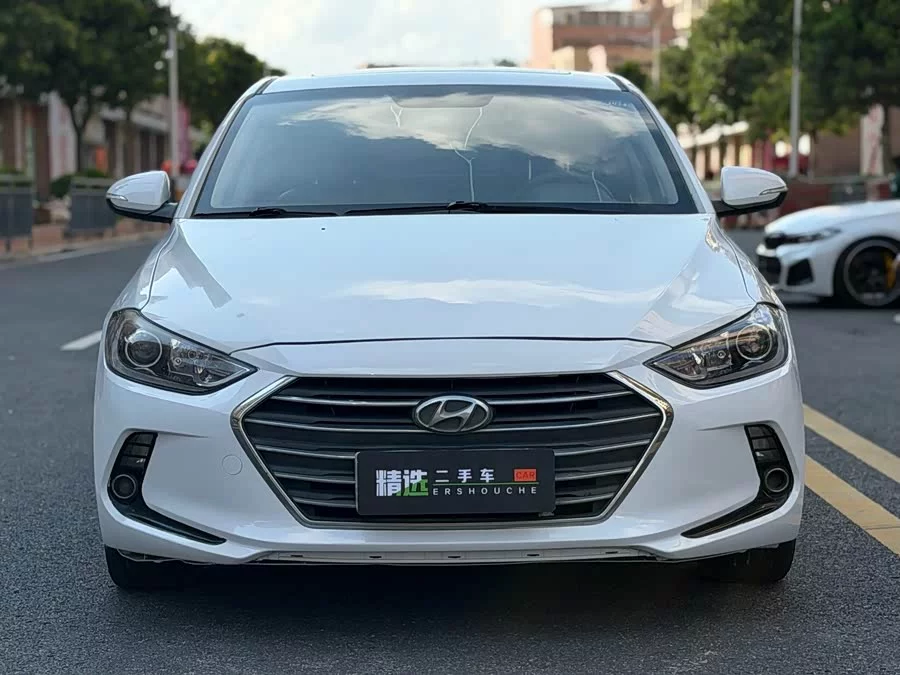 Hyundai elantra