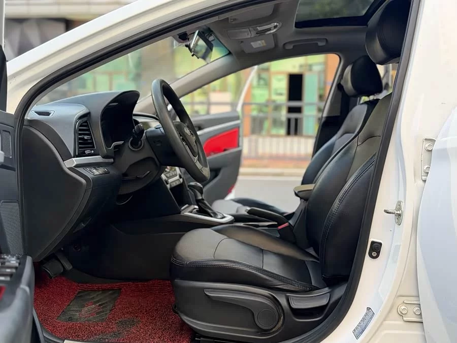 Hyundai elantra