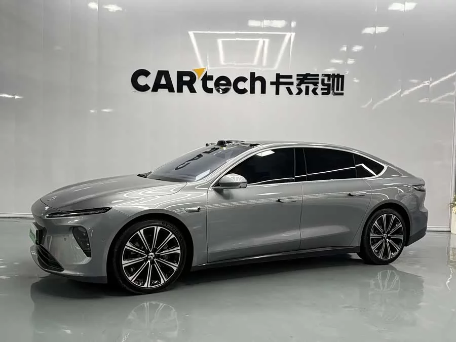 NIO ET7
