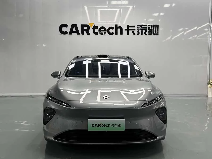 NIO ET7