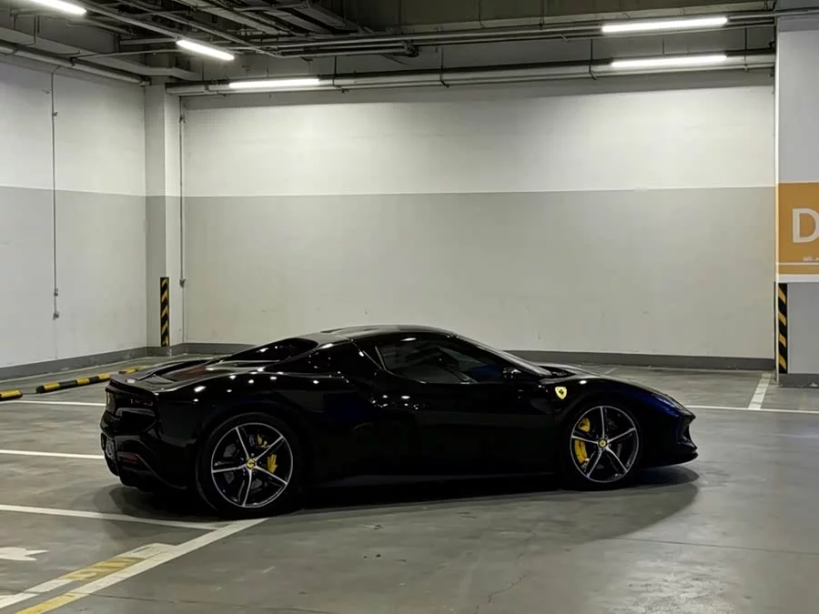 Ferrari 296