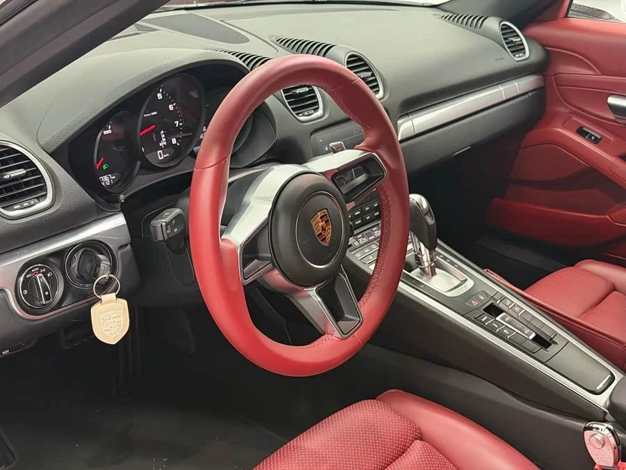 Porsche 718