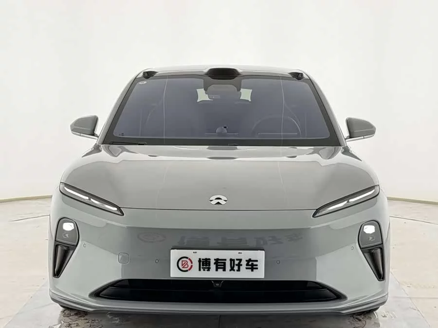 NIO ET5T