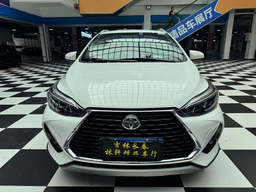 Toyota YARiS L
