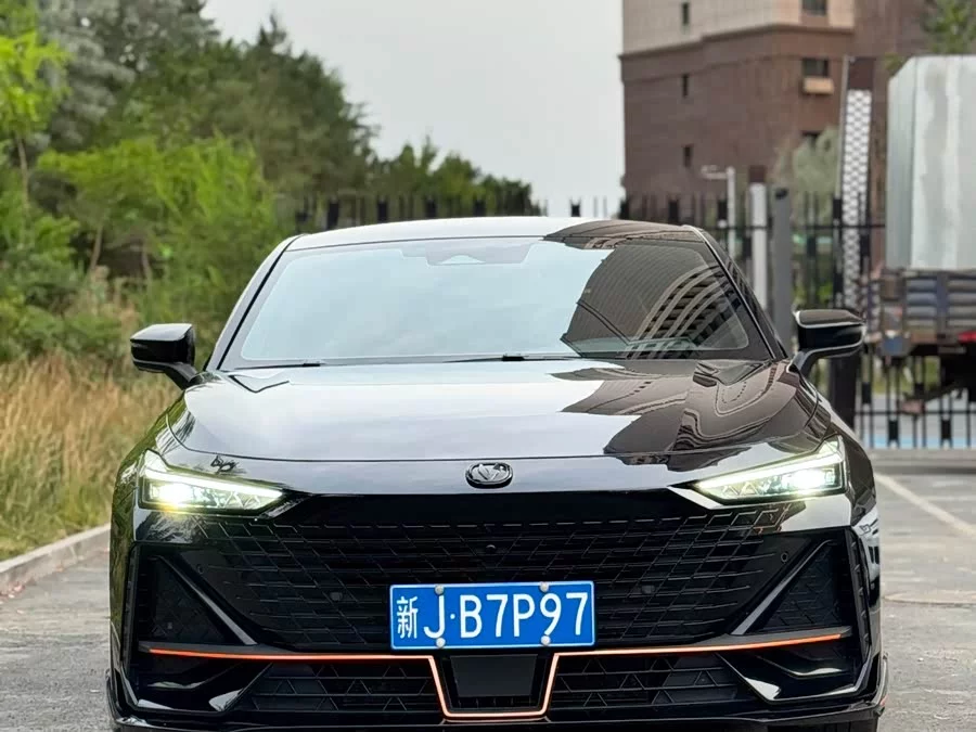 Changan UNI-V