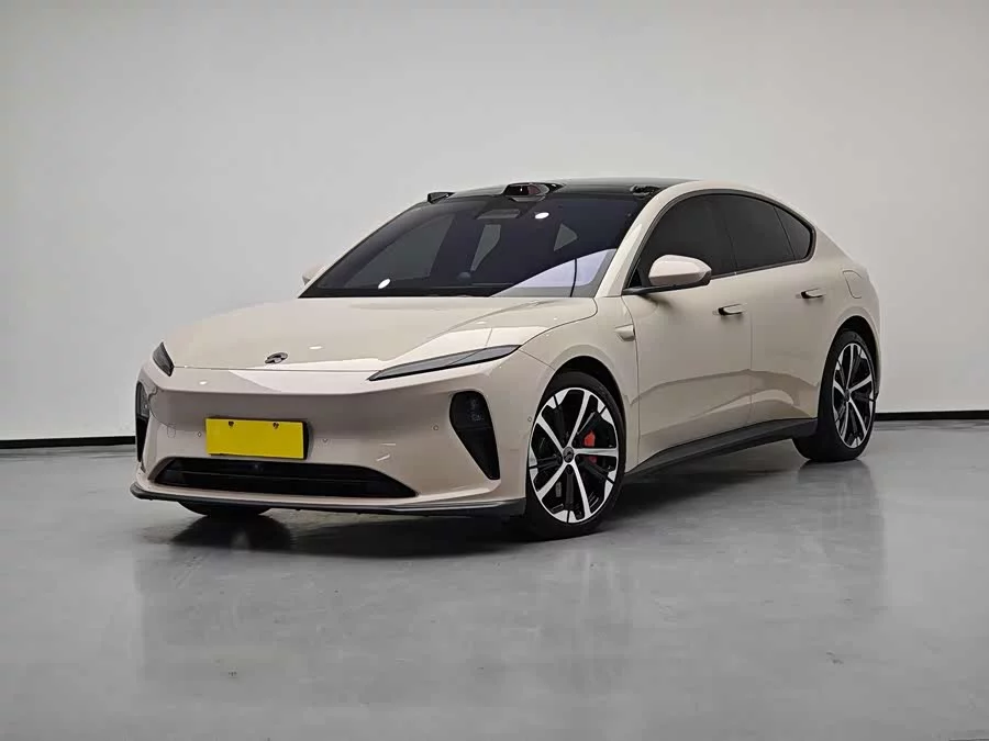 NIO ET5