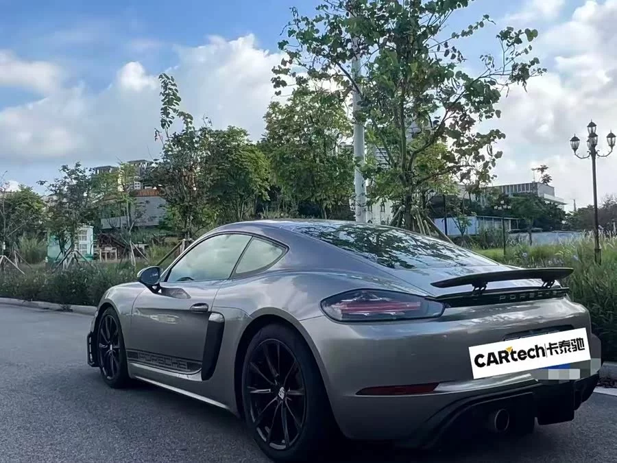 Porsche 718