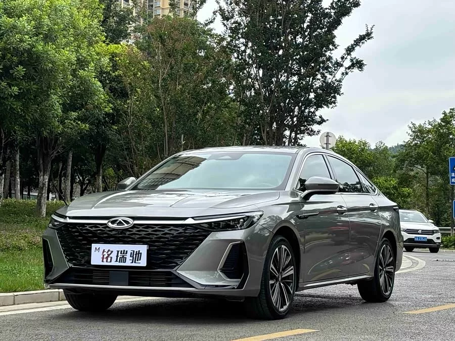 Chery Arrizo 8