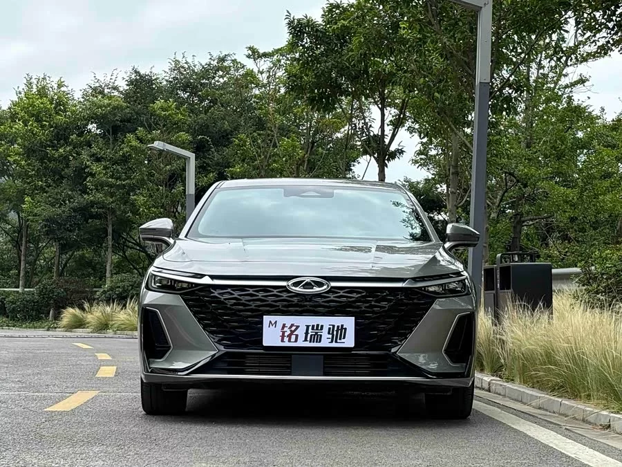 Chery Arrizo 8