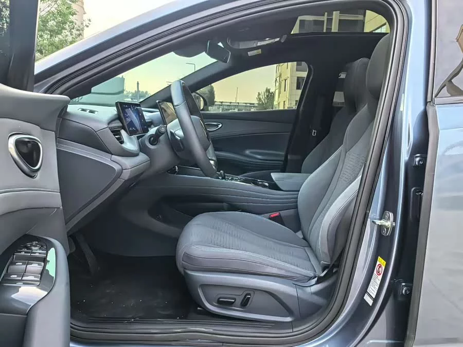 BYD seal 06GT