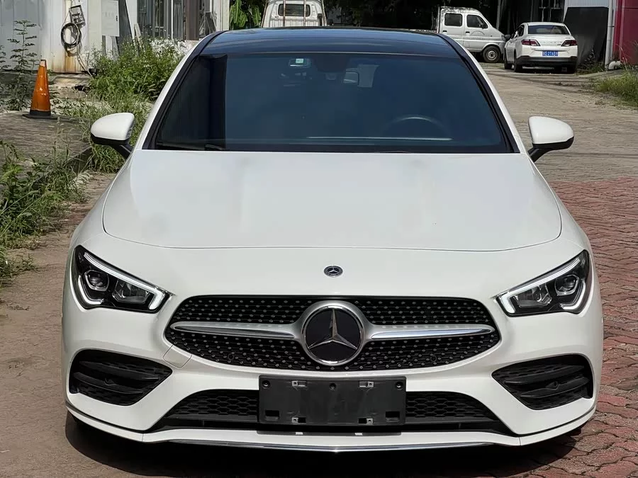 Mercedes-Benz CLA