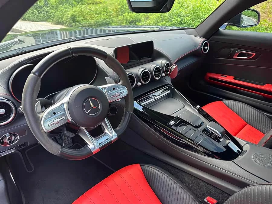 Mercedes Benz AMG GT