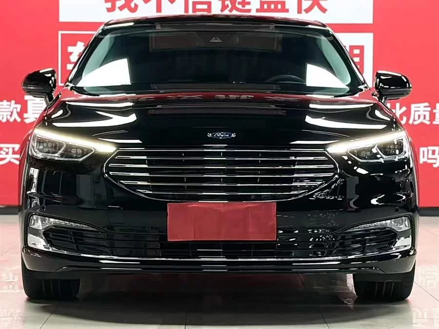 Ford Taurus
