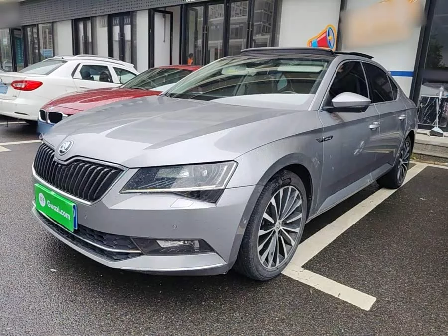 Skoda SuperB