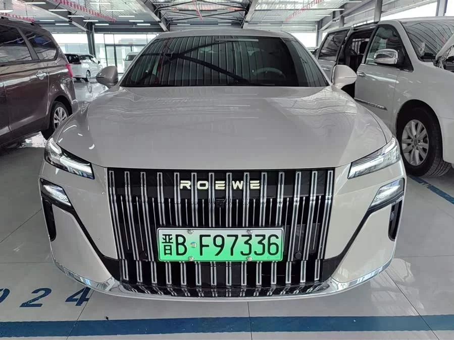 Roewe M7 DMH