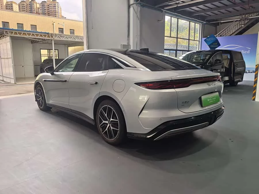 BYD Han L
