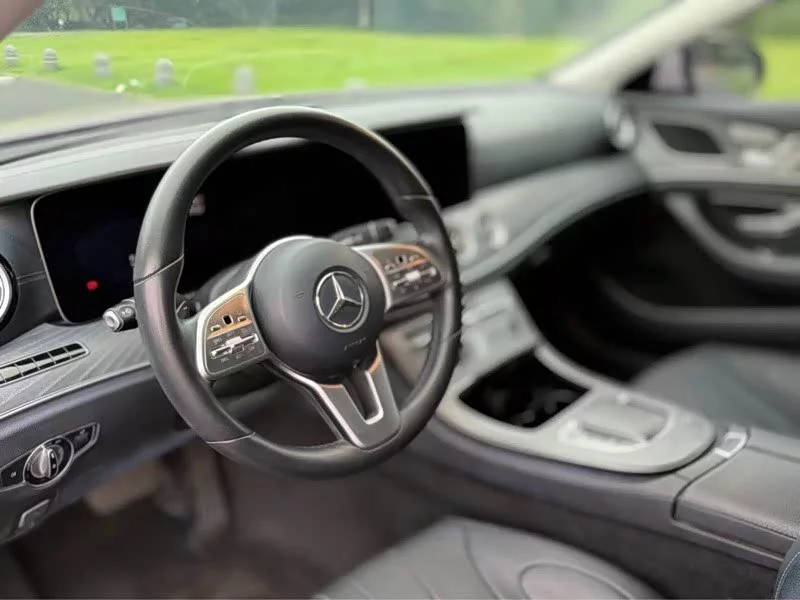 Mercedes Benz CLS