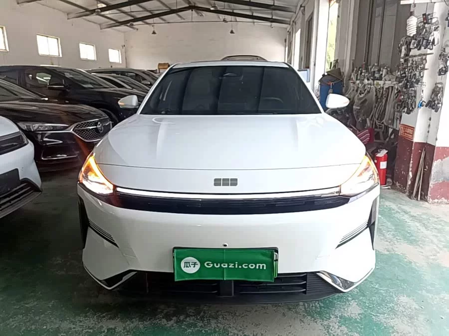 Geely Galaxy L6