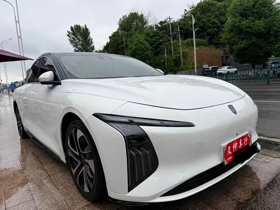 Dongfeng Xinghai S7