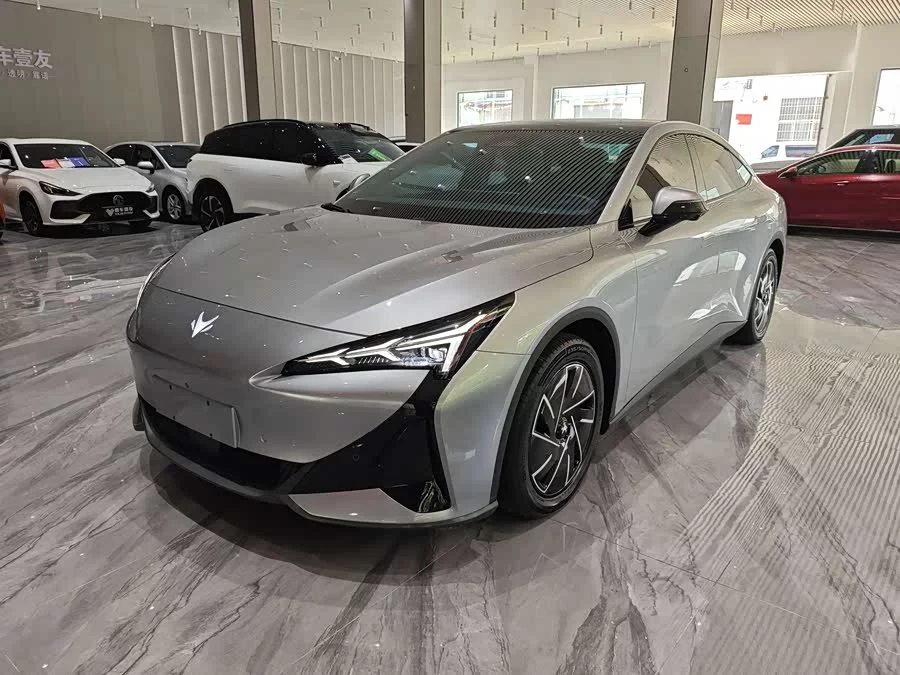 ARCFOX Alpha S5