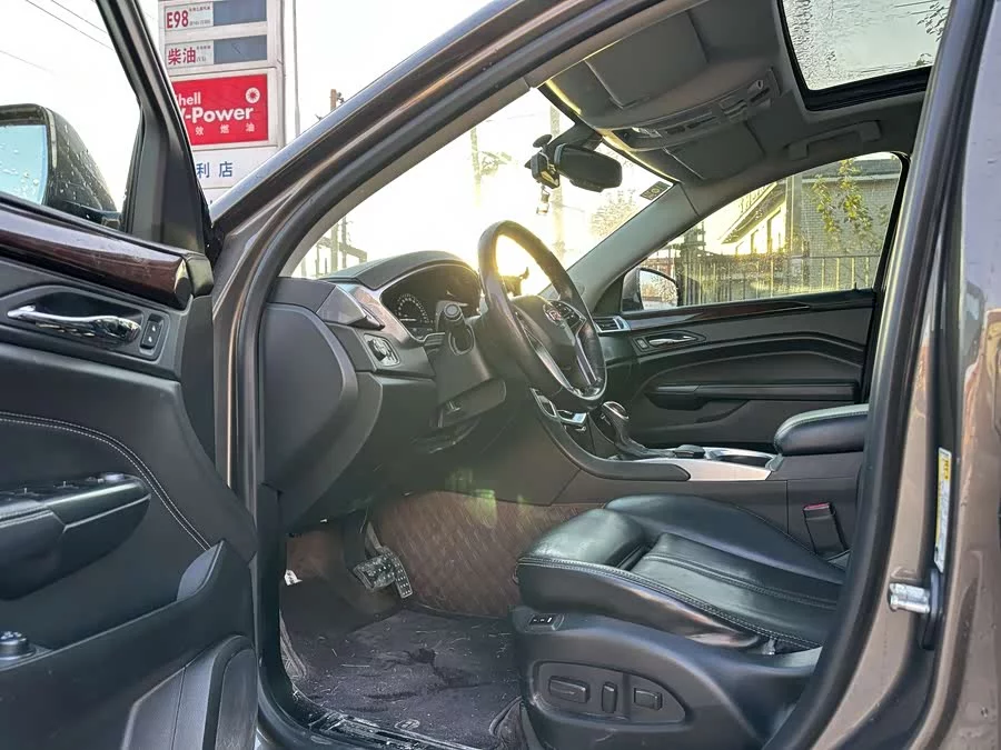 Cadillac SRX